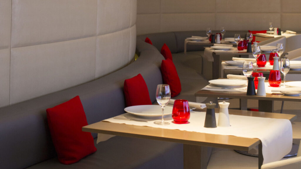 Menu firmati Alain Ducasse al ristorante della Premiere lounge di Air France