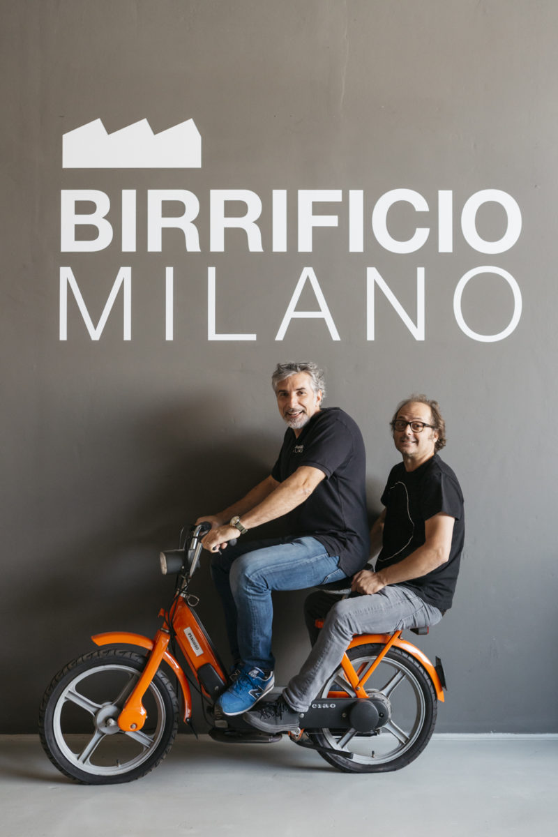 I mastri birrai Marco Cancelli e Fabrizio Pavani di Birrificio Milano