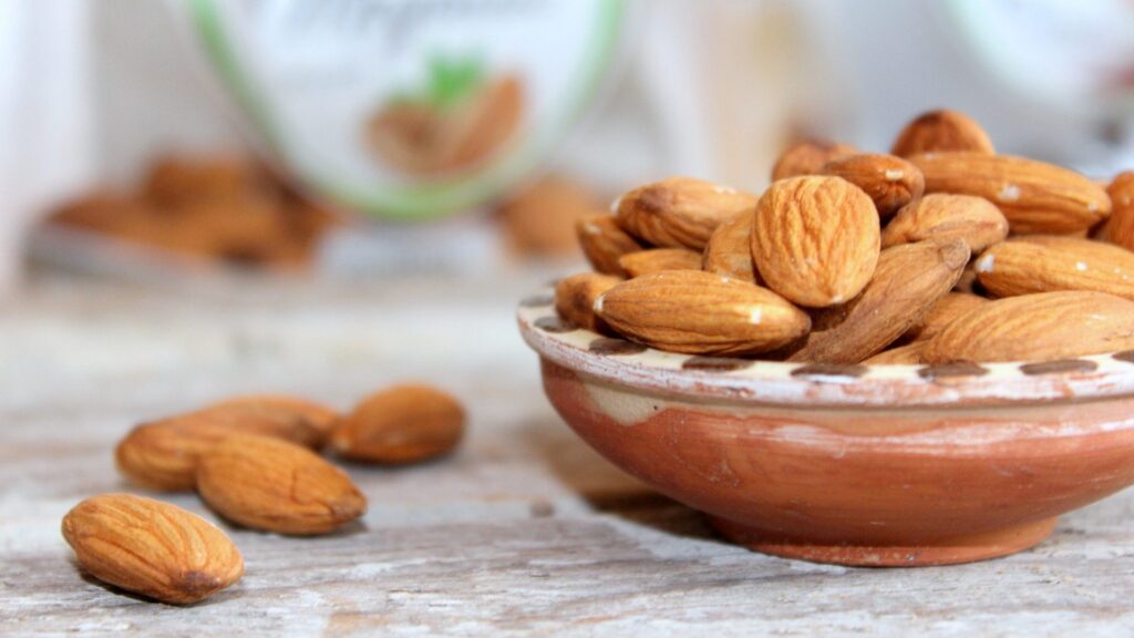 almond-3523569_1920