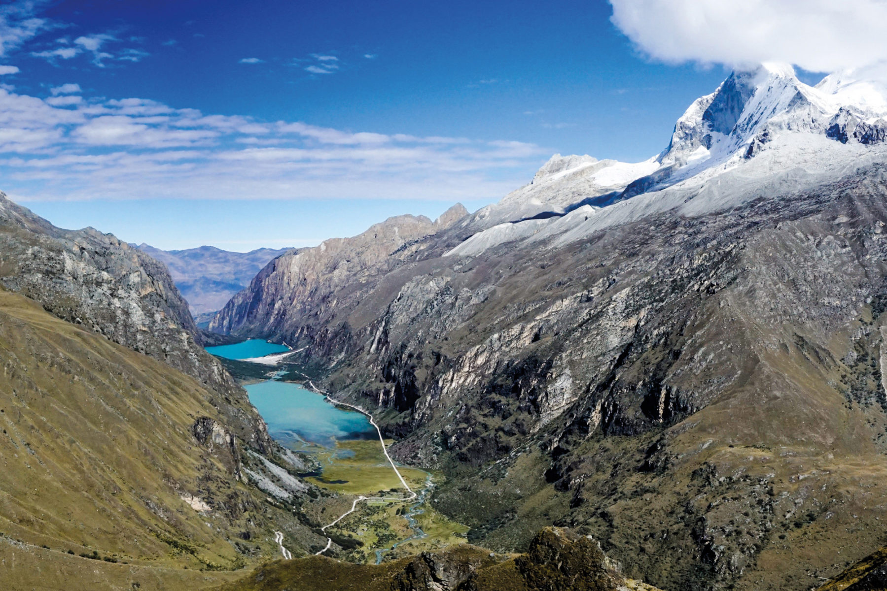 I laghi cristallini della Valle di Llanganuco, nel Nord del Perù, sono incastonati fra le Ande