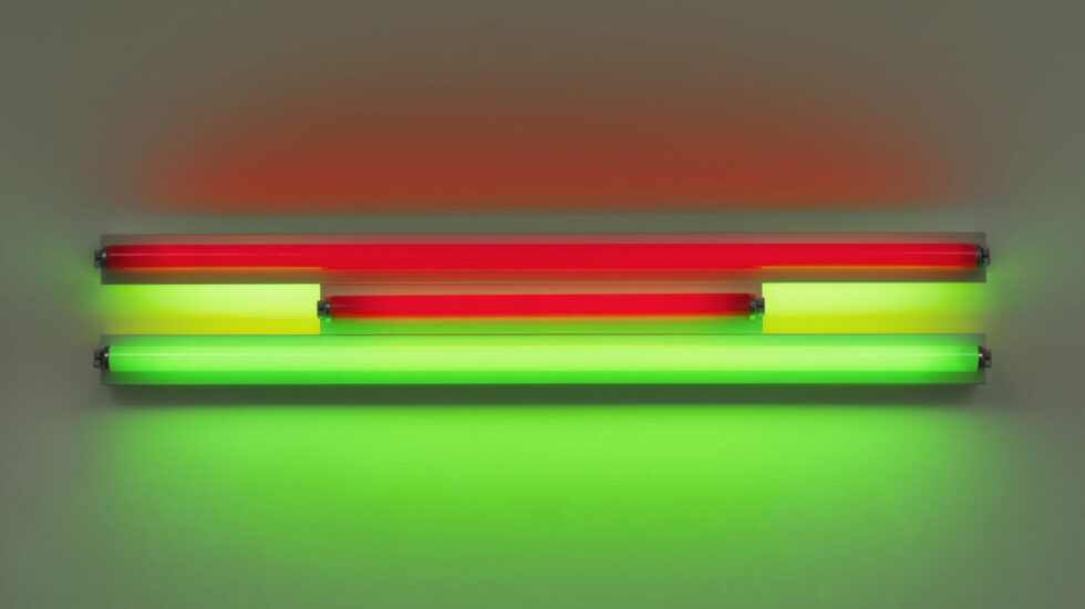 Dan Flavin, red and green fluorescent light. Courtesy David Zwirner & Cardi Gallery