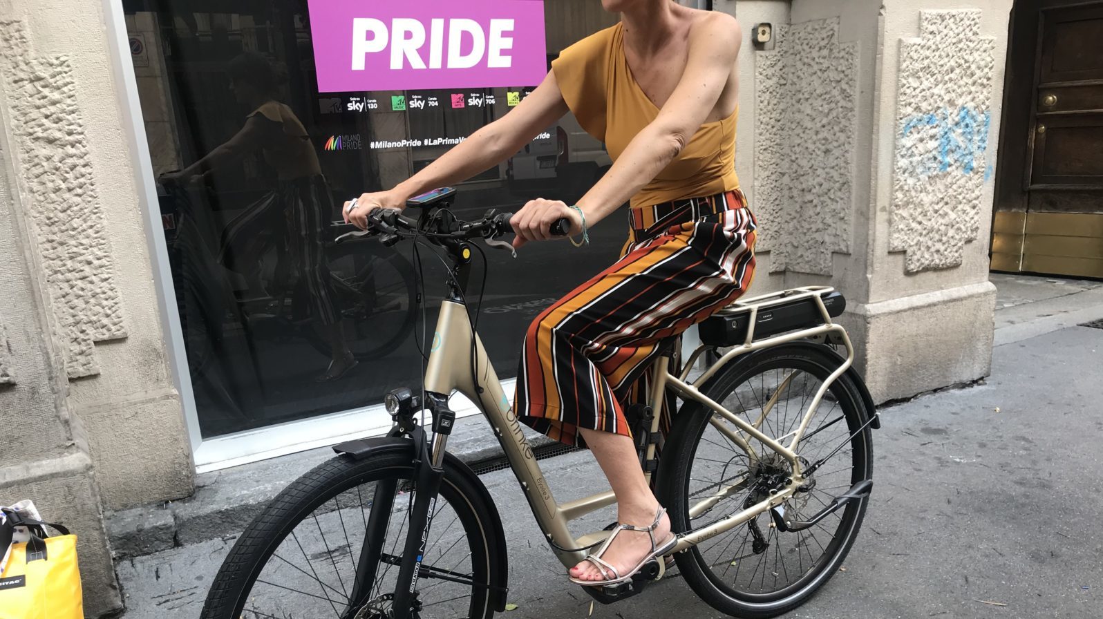 Milano Pride con la e-bike