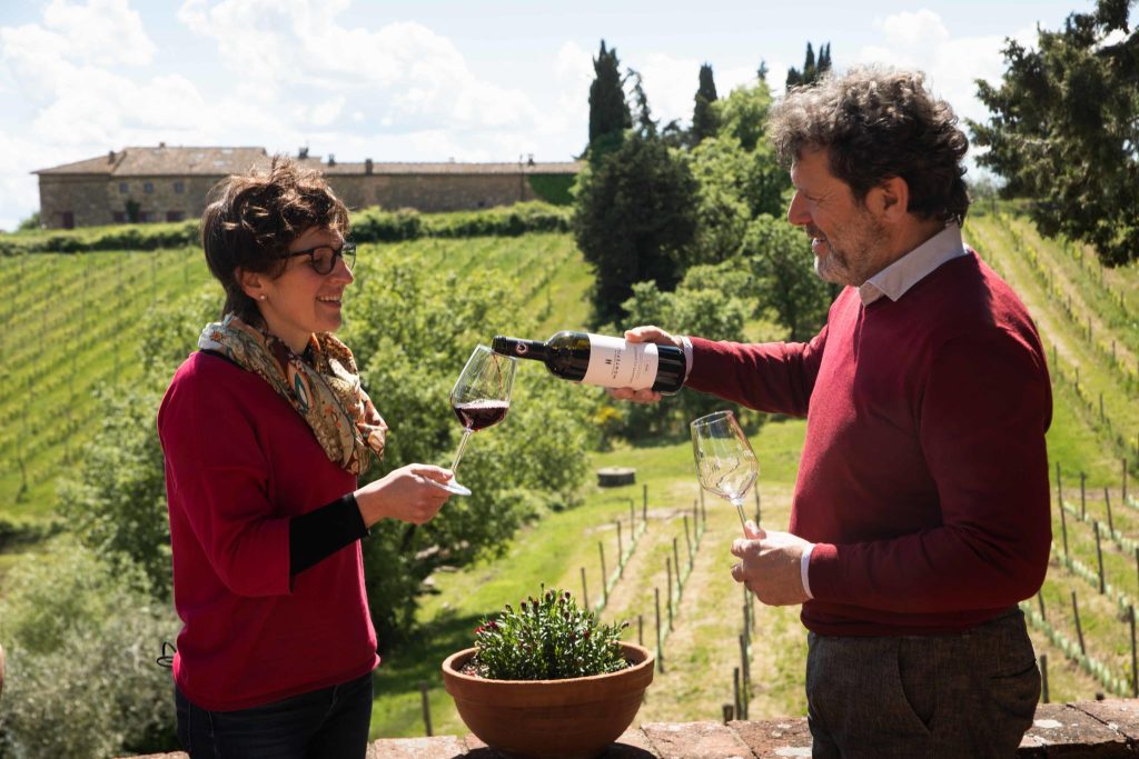 Serena Gusmeri (enologa) e Stefano (resp. commerciale)